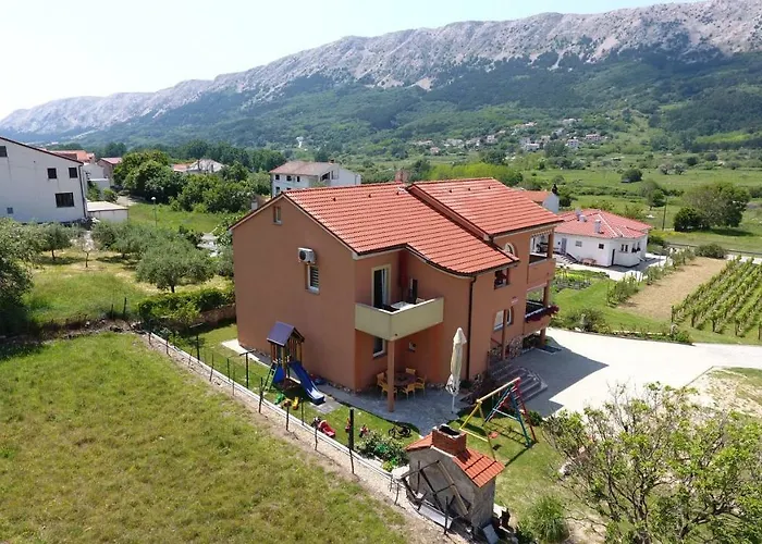 Medved Апартаменты *